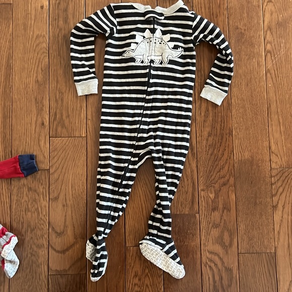 Bundle of 5 Carter’s Sleepers - Picture 2 of 6